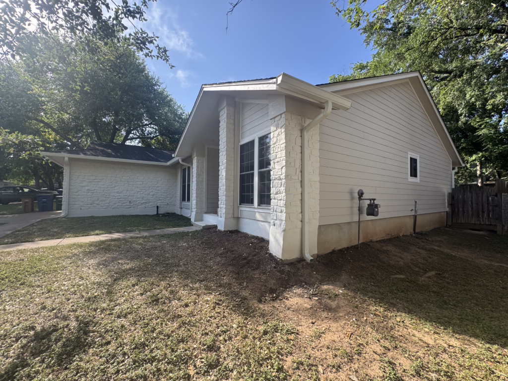 Fiber Cement James Hardie Horizontal Plank Cedarmill Main: SW 9601 Symmetry, Trim: SW 9542 Natural White Siding Replacement Cherry Creek TX — Cupcake Home Improvements