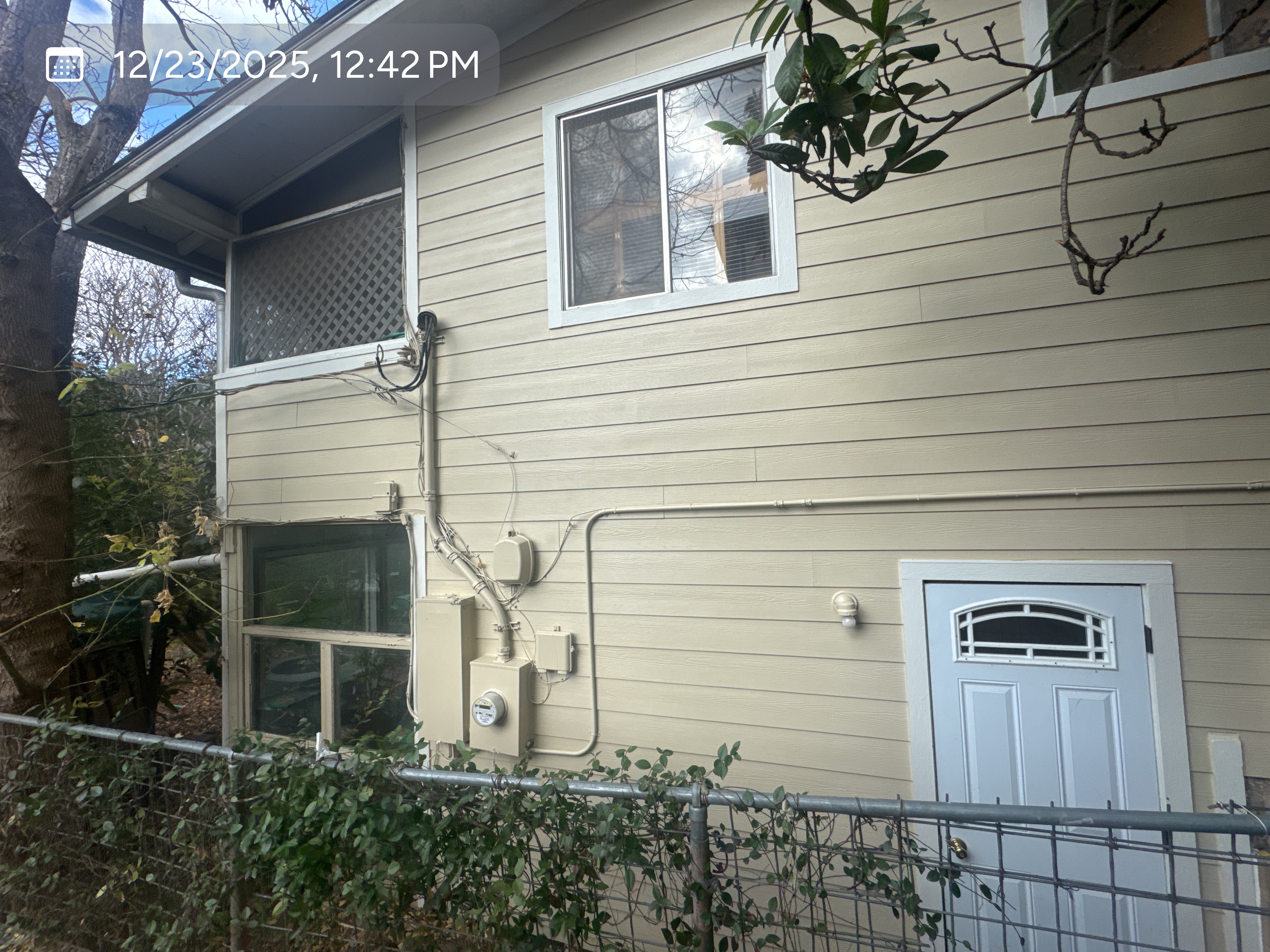 Fiber Cement James Hardie Horizontal Plank Cedarmill Siding Replacement Barton Hills TX — Cupcake Home Improvements